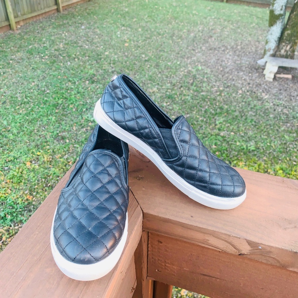 Steve Madden black shoes